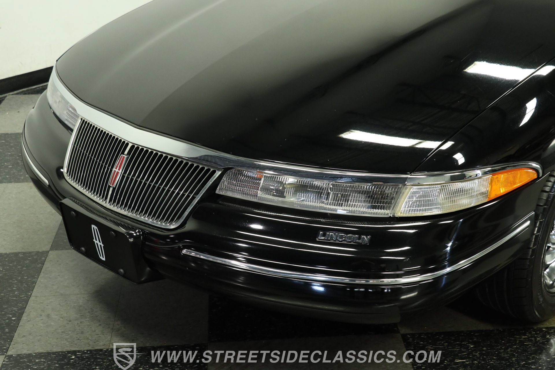Used 1996 Lincoln Mark VIII RWD image 19