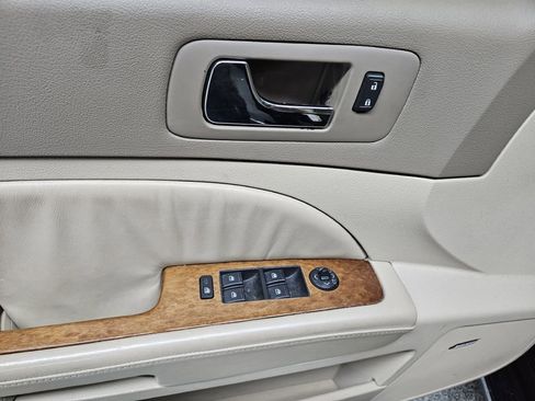 Used 2008 Cadillac STS V8 AWD w/ Preferred Equipment Group image 8