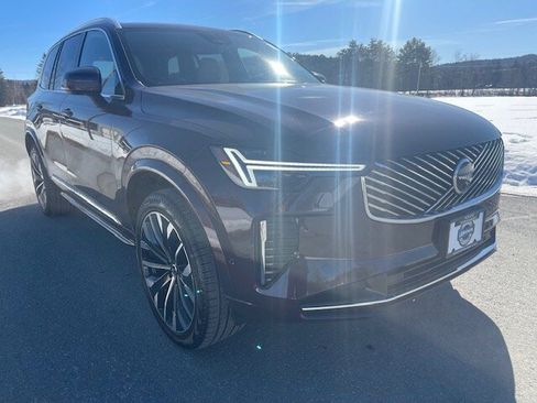 New 2026 Volvo XC90 T8 Ultra w/ Protection Package Premier AWD/4WD image 4
