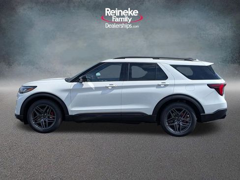 New 2026 Ford Explorer ST image 9