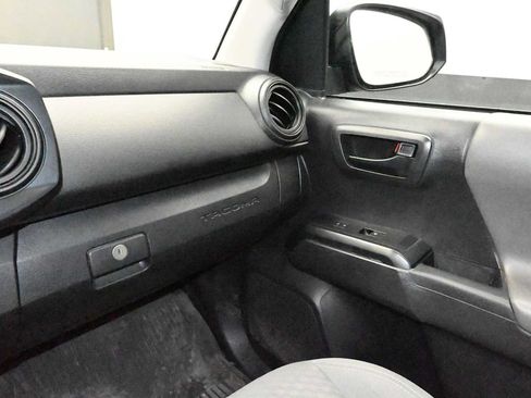 Used 2022 Toyota Tacoma SR AWD/4WD image 20