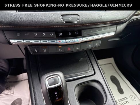 Used 2019 Cadillac XT4 Premium Luxury image 23