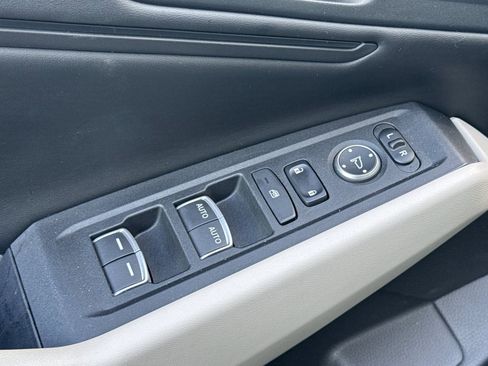 Used 2023 Honda Accord EX image 14