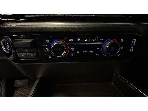 Used 2023 Chevrolet Silverado 1500 LTZ image 13