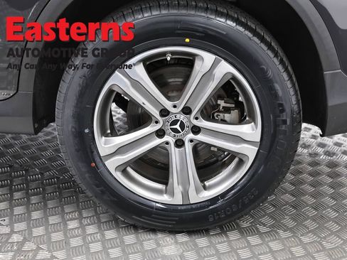 Used 2022 Mercedes-Benz GLC 300 4MATIC w/ Premium Package Lite image 34