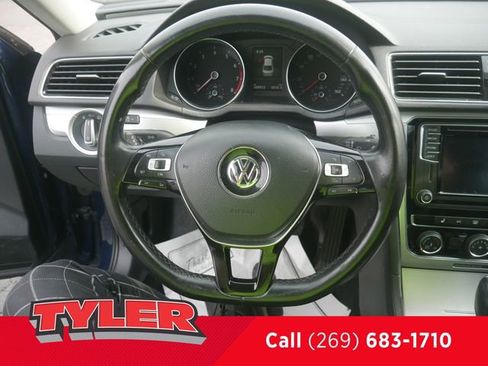 Used 2019 Volkswagen Passat 2.0T Wolfsburg w/ Wheels & Sunroof Package FWD image 29
