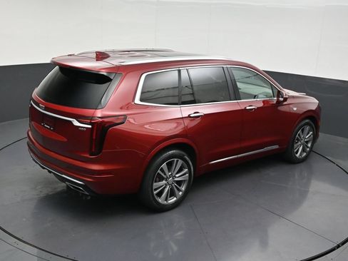 Used 2020 Cadillac XT6 Premium Luxury FWD image 21