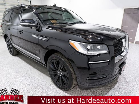 Used 2024 Lincoln Navigator Reserve w/ Equipment Group 201A image 6