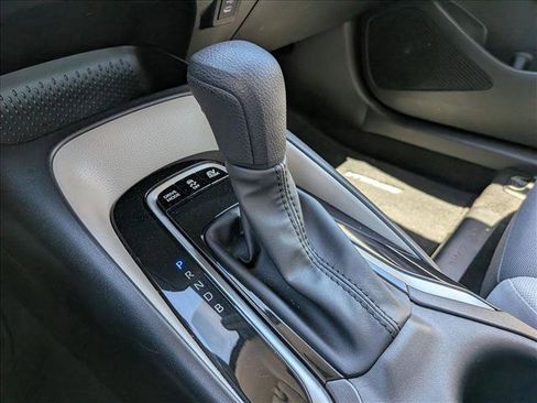Used 2024 Toyota Corolla LE w/ LE Convenience Package FWD image 12