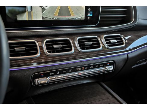 Certified 2022 Mercedes-Benz GLS 450 4MATIC image 21