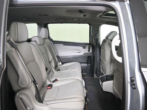 Used 2023 Honda Odyssey Elite image 15
