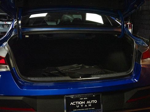 Used 2025 Hyundai Elantra Sport FWD image 7