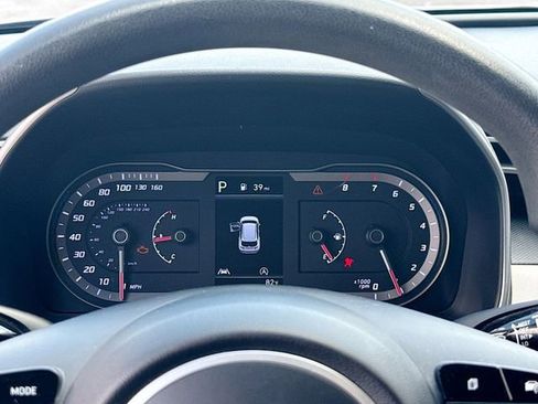 Used 2023 Hyundai Tucson SE image 12