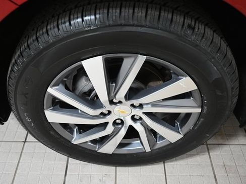 Used 2022 Chevrolet Equinox Premier AWD/4WD image 18