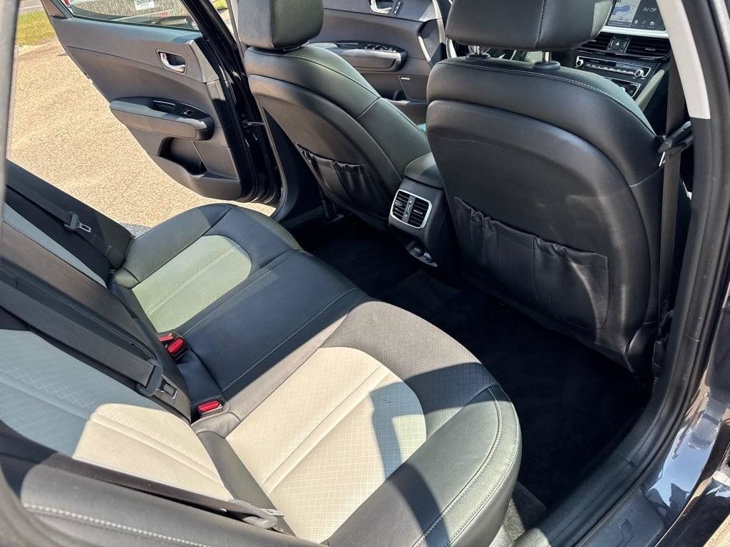 Used 2019 Kia Optima EX w/ EX Premium Package FWD image 24