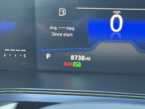 Used 2022 Volkswagen Taos SE FWD image 29