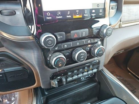 Used 2022 RAM 3500 Limited w/ Rambox Utility Group image 26