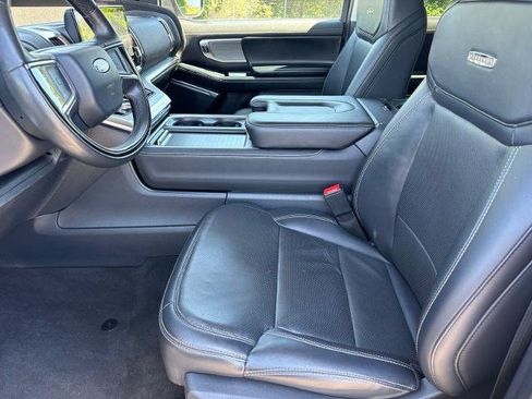 Certified 2025 Ford Expedition Max Platinum AWD/4WD image 14