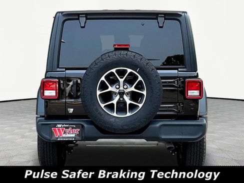 Used 2024 Jeep Wrangler Unlimited Sport AWD/4WD image 5