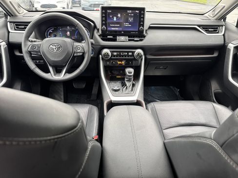 Used 2022 Toyota RAV4 Limited image 19