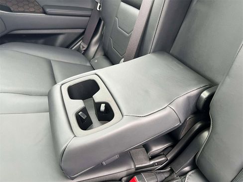 Certified 2025 Lexus GX 550 w/ Accessory Package (2T) image 14