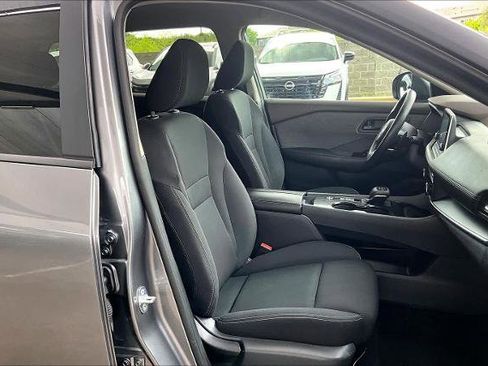 Certified 2023 Nissan Rogue S FWD image 9
