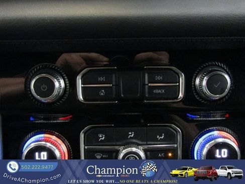 Used 2022 GMC Yukon Denali AWD/4WD image 41