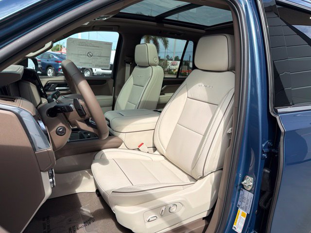 New 2027 GMC Yukon Denali w/ Sun & Power Step Package AWD/4WD image 15