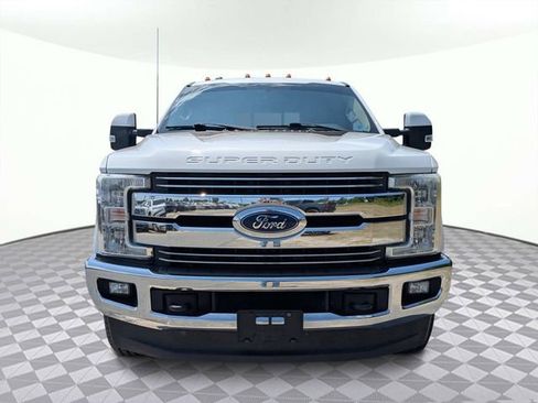 Used 2017 Ford F350 Lariat AWD/4WD image 9