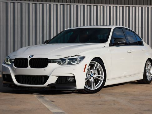 Used 2018 BMW 330i Sedan w/ M Sport Package image 1