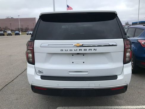 Used 2021 Chevrolet Suburban LS w/ Driver Alert Package image 10