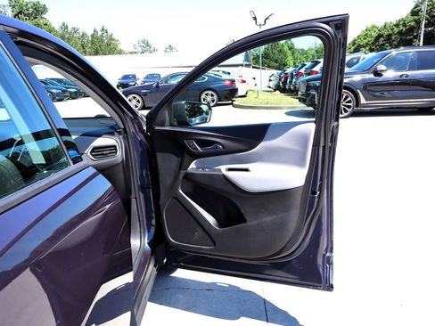 Used 2019 Chevrolet Equinox LS w/ LPO, Floor Liner Package AWD/4WD image 32