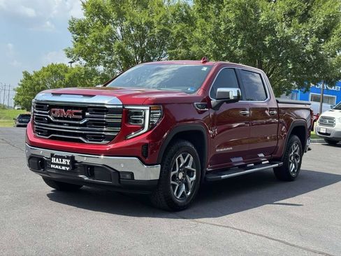 Used 2022 GMC Sierra 1500 SLT w/ SLT Premium Plus Package AWD/4WD image 26