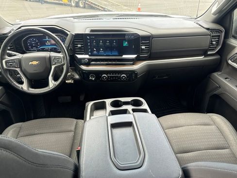 Certified 2022 Chevrolet Silverado 1500 LT AWD/4WD image 12