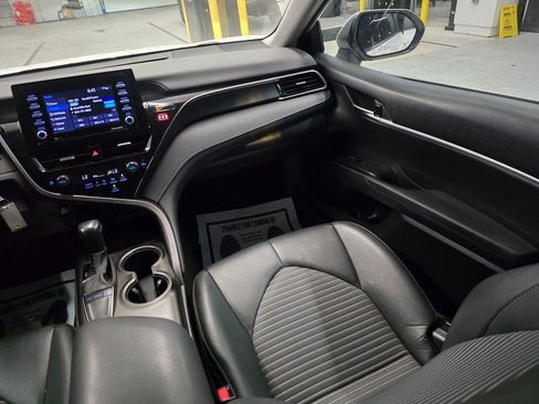 Used 2023 Toyota Camry SE FWD image 34
