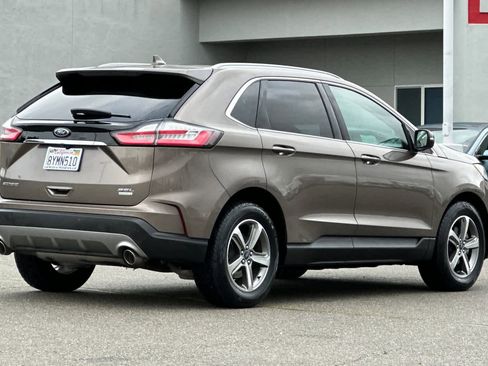 Used 2019 Ford Edge SEL w/ Equipment Group 201A image 2