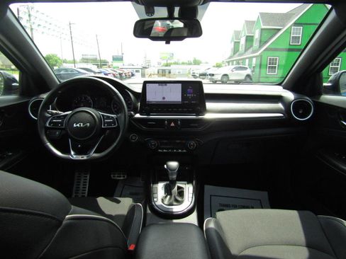 Used 2022 Kia Forte GT-Line w/ GT-Line Premium Package FWD image 14