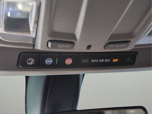 Used 2022 Chevrolet Silverado 1500 LT Trail Boss image 23