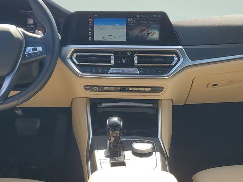 Used 2022 BMW 330i Sedan w/ Driving Assistance Package RWD image 14