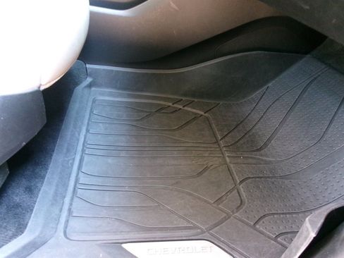 Used 2023 Chevrolet Traverse LT w/ LPO, Floor Liner Package AWD/4WD image 22