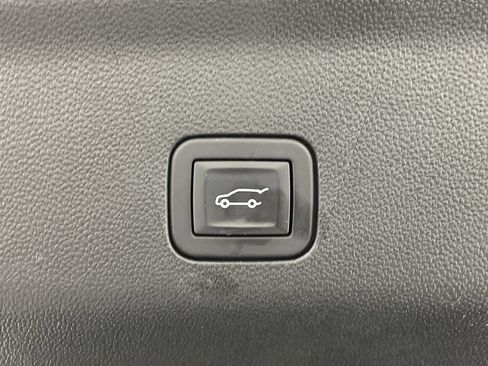 Certified 2025 GMC Yukon Elevation w/ LPO, Elevation Black Package AWD/4WD image 34