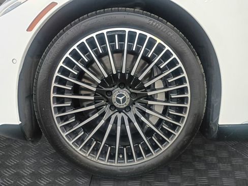 Used 2022 Mercedes-Benz EQS 450+ Sedan image 23