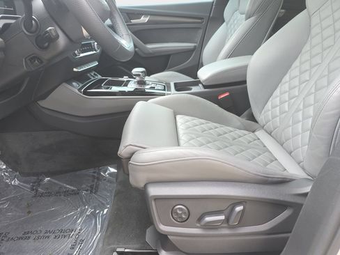 Certified 2025 Audi SQ5 Premium Plus w/ Premium Plus Package AWD/4WD image 22