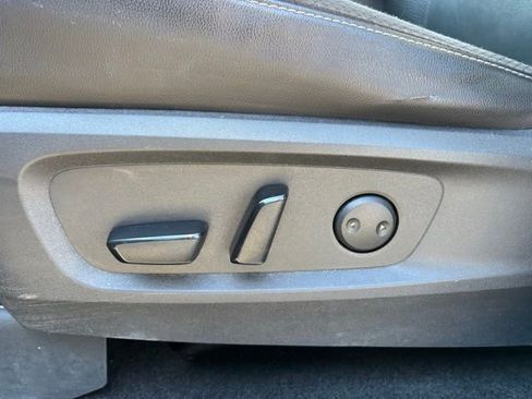 Used 2022 Nissan Pathfinder SL image 27