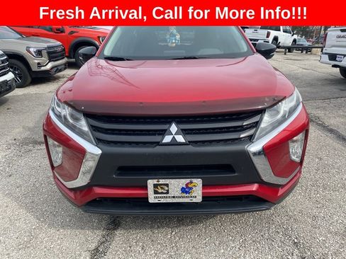 Used 2019 Mitsubishi Eclipse Cross image 2