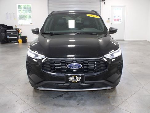 Used 2025 Ford Escape ST-Line AWD/4WD image 3
