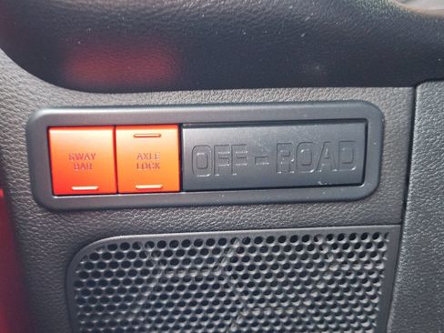 Used 2015 Jeep Wrangler Unlimited Rubicon AWD/4WD image 25