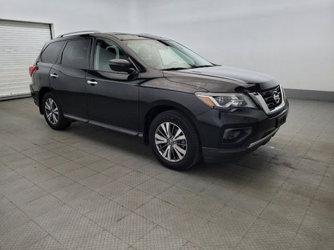 Used 2019 Nissan Pathfinder S AWD/4WD image 11