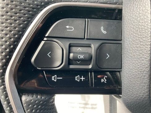 Used 2022 Toyota Tundra Platinum image 24