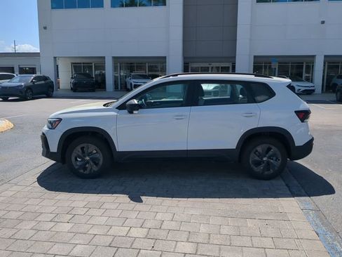 New 2026 Volkswagen Taos S image 6